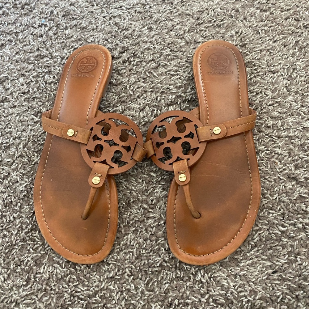 tory bitch flip flops